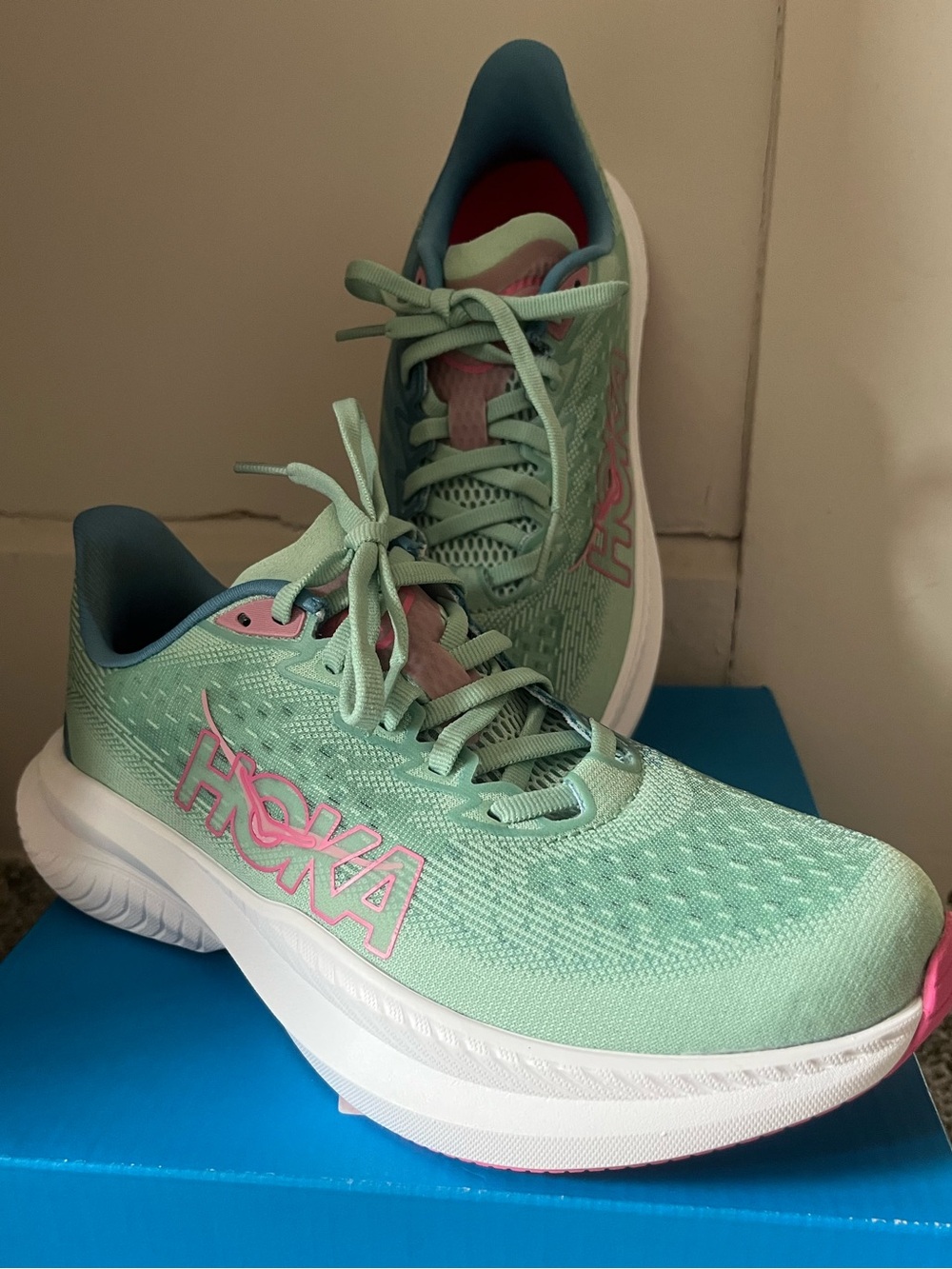Hoka Women's Mach 6 Mint Green with Pink Accent Running Shoes - Size 7.5
